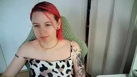 Snapshot of cherrybaby_0 chatting on 07-25-26, 07:39 cherrybaby_0 online show from 07-25-26, 07:39