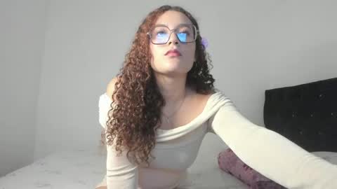 Snapshot of cherryblossom_23 chatting on 04-09-26, 12:54 cherryblossom_23 online show from 04-09-26, 12:54