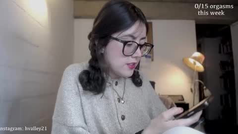 Snapshot of cherrybunny21 chatting on 12-05-25, 03:37 Sarah Prez online show from 12-05-25, 03:37