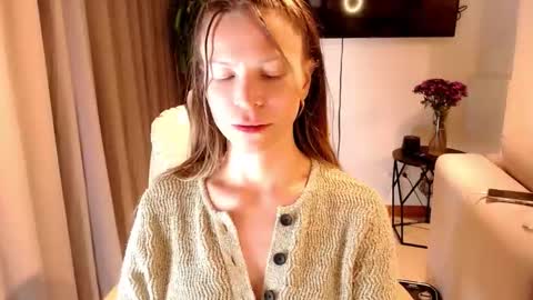 Snapshot of cherrycoloured chatting on 03-07-26, 08:22 Anna online show from 03-07-26, 08:22