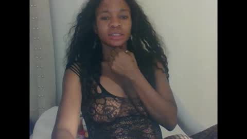 cherry online show from 10-25-25, 11:51