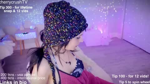 Cherry Crush  online show from 09-24-25, 07:06