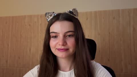 Lina online show from 01-31-25, 04:36