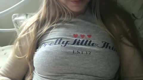 cherryflavorxx online show from 03-19-26, 04:22