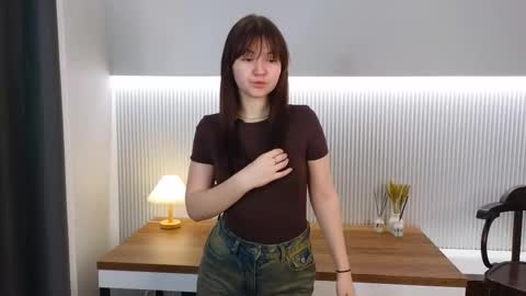 Snapshot of cherrylpentaris chatting on 03-23-26, 01:42 Eva online show from 03-23-26, 01:42