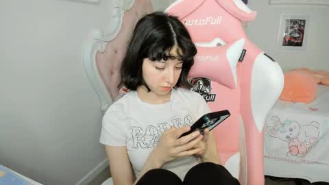 Snapshot of cherrymafer666 chatting on 05-14-26, 04:41 cherrycute666 online show from 05-14-26, 04:41