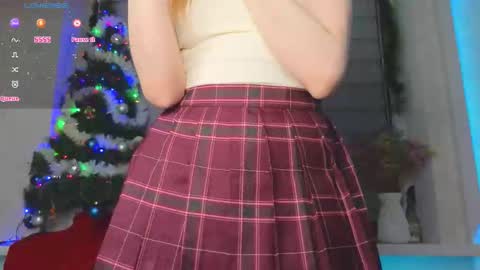 Lysia online show from 12-21-25, 01:18