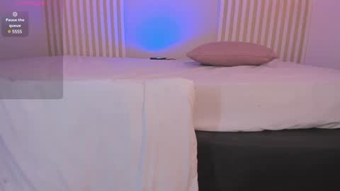 Snapshot of cherrysnow_ chatting on 01-28-25, 01:18 Cherry online show from 01-28-25, 01:18