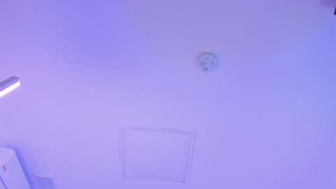 Snapshot of cherrysnow_ chatting on 02-22-25, 03:56 Cherry online show from 02-22-25, 03:56