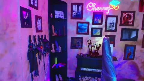 cherry online show from 11-16-25, 05:40