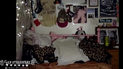 cher strauberry online show from 01-07-26, 08:55