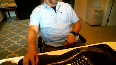 chesbayboy online show from 06-15-26, 06:54