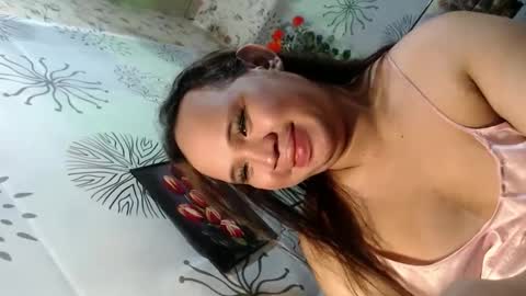 Snapshot of chescahotxxxl chatting on 12-11-24, 02:52 chescahotxxxl online show from 12-11-24, 02:52