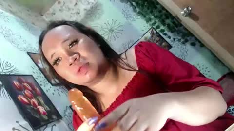 Snapshot of chescahotxxxl chatting on 12-17-24, 03:49 chescahotxxxl online show from 12-17-24, 03:49