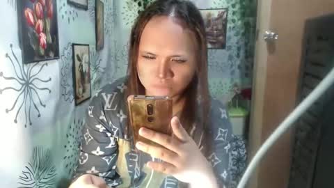 Snapshot of chescahotxxxl chatting on 01-10-25, 12:15 chescahotxxxl online show from 01-10-25, 12:15