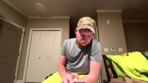 Snapshot of chevycamaro1978 chatting on 02-02-25, 01:02 chevycamaro1978 online show from 02-02-25, 01:02