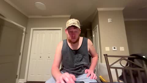 Snapshot of chevycamaro1978 chatting on 02-14-25, 03:11 chevycamaro1978 online show from 02-14-25, 03:11