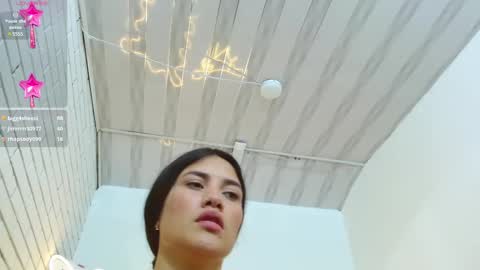 Snapshot of chiara_tay chatting on 02-23-25, 08:28 Chiara online show from 02-23-25, 08:28