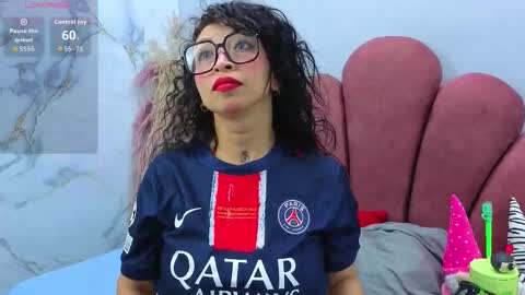 Snapshot of chiarajjones chatting on 11-26-25, 01:45 CHIARA online show from 11-26-25, 01:45