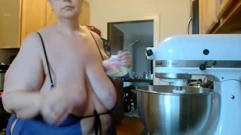 Tee online show from 02-08-25, 03:31