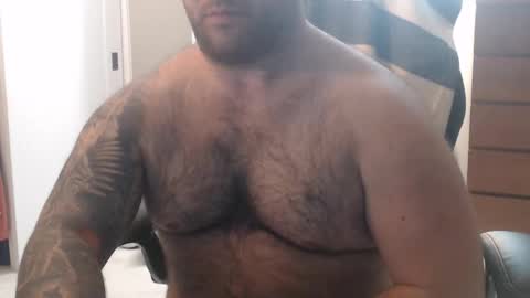 Snapshot of chicagoguy86 chatting on 11-06-25, 04:57 Chicagoguy86 aka Benny Cooper online show from 11-06-25, 04:57