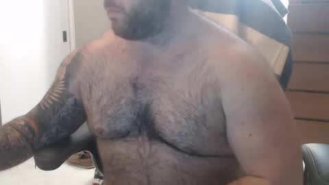 Snapshot of chicagoguy86 chatting on 11-19-25, 04:45 Chicagoguy86 aka Benny Cooper online show from 11-19-25, 04:45