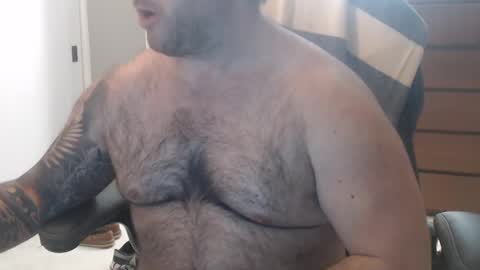 Snapshot of chicagoguy86 chatting on 11-24-25, 04:34 Chicagoguy86 aka Benny Cooper online show from 11-24-25, 04:34