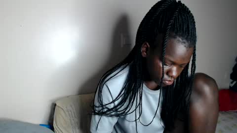chichie_ online show from 07-28-26, 02:07