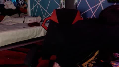 Snapshot of chico_explosivo chatting on 10-14-25, 12:00 chico_explosivo online show from 10-14-25, 12:00