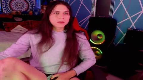 Snapshot of chico_explosivo chatting on 10-22-25, 03:18 chico_explosivo online show from 10-22-25, 03:18