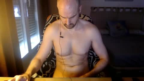 chicocam1983 online show from 09-27-25, 04:12