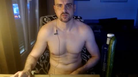 Snapshot of chicocam1983 chatting on 05-25-26, 04:35 chicocam1983 online show from 05-25-26, 04:35