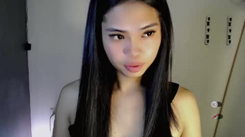 Snapshot of chictemptation_ chatting on 03-10-26, 12:48 CRISTINE3. online show from 03-10-26, 12:48