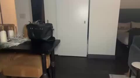 ChiGuy841 online show from 12-28-24, 04:41