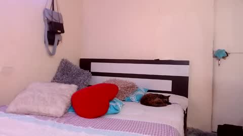 Snapshot of chikandela chatting on 11-24-25, 09:14 Valentina online show from 11-24-25, 09:14