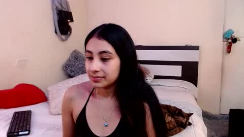 Snapshot of chikandela chatting on 12-21-25, 10:39 Valentina online show from 12-21-25, 10:39