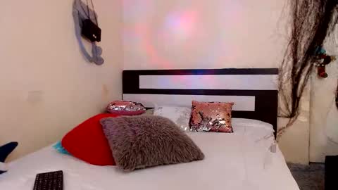 Snapshot of chikandela chatting on 01-13-26, 10:37 Valentina online show from 01-13-26, 10:37