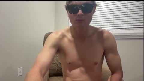 chill_fit_guy online show from 08-08-26, 02:14