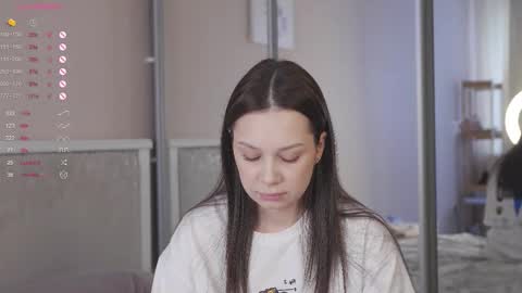 Snapshot of chillgirlll chatting on 02-26-26, 10:58 Nicole online show from 02-26-26, 10:58