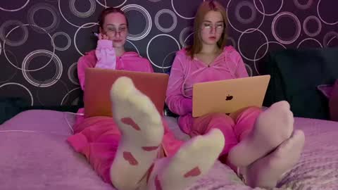 Snapshot of chillgoddess chatting on 12-06-24, 03:55 Goddess Vika - owner of all ur money online show from 12-06-24, 03:55