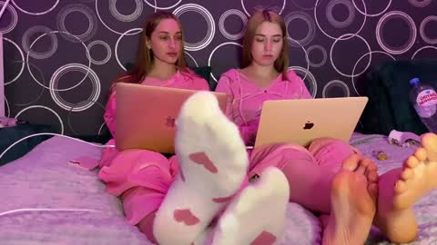 Snapshot of chillgoddess chatting on 12-06-24, 07:01 Goddess Vika - owner of all ur money online show from 12-06-24, 07:01