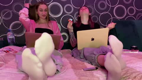 Snapshot of chillgoddess chatting on 12-10-24, 05:00 Goddess Vika - owner of all ur money online show from 12-10-24, 05:00