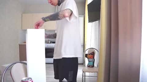 Snapshot of chillguy2k chatting on 01-30-25, 05:30 Rick online show from 01-30-25, 05:30