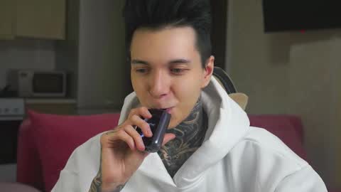 Snapshot of chillguy2k chatting on 02-28-25, 07:14 Rick online show from 02-28-25, 07:14