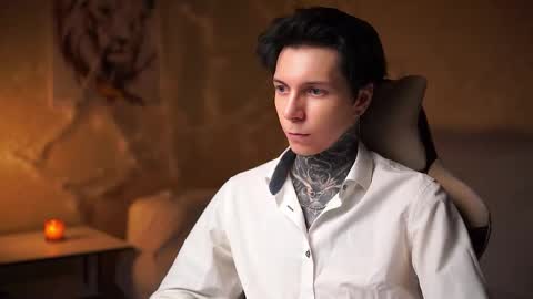 Snapshot of chillguy2k chatting on 10-31-25, 06:53 Rick online show from 10-31-25, 06:53