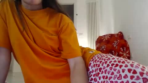 Snapshot of chillwithcamii chatting on 02-09-25, 08:45 yoursensualparadise online show from 02-09-25, 08:45