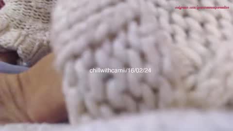 Snapshot of chillwithcamii chatting on 02-17-25, 01:04 yoursensualparadise online show from 02-17-25, 01:04