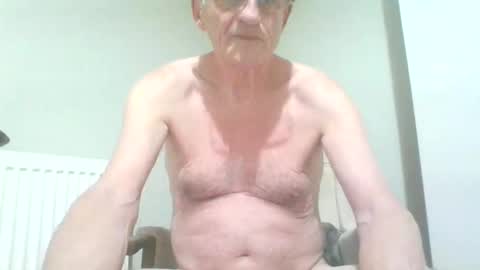 chipper341596 online show from 12-23-24, 11:49