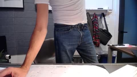 Snapshot of chitownaries82 chatting on 11-16-25, 10:04 Chitown Aries online show from 11-16-25, 10:04