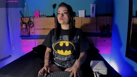 Chloeallennn  online show from 04-12-26, 02:22